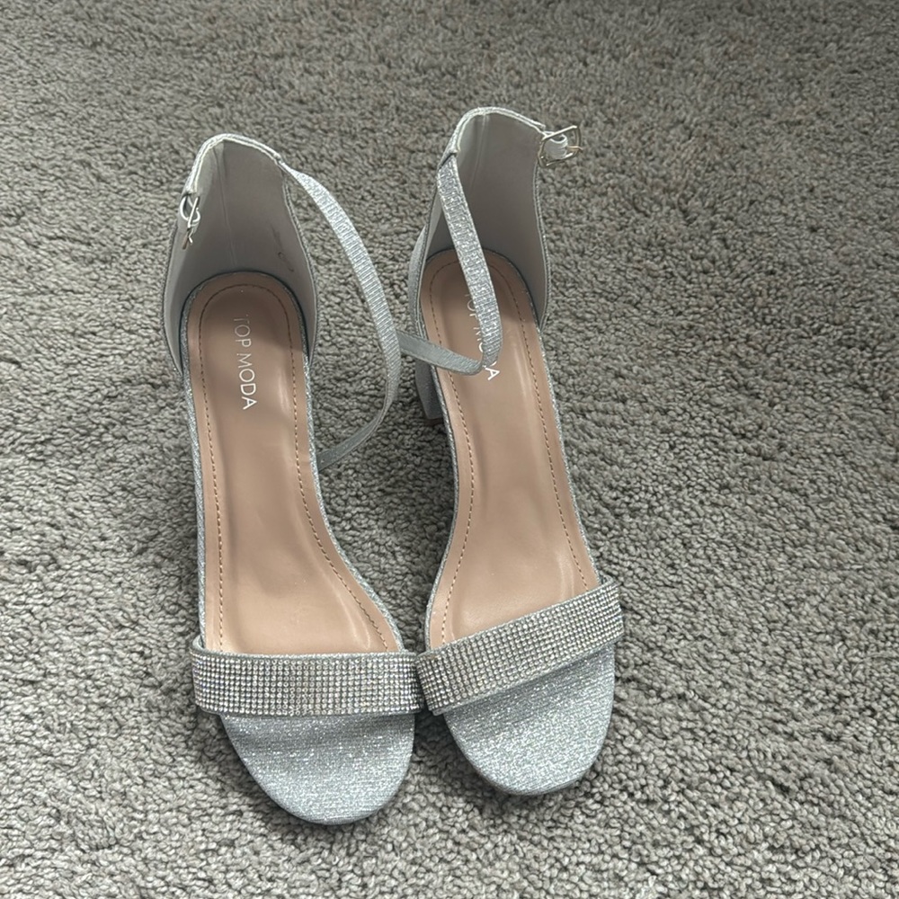 Silver diamond shoes! 3 inch heel!! Size 10